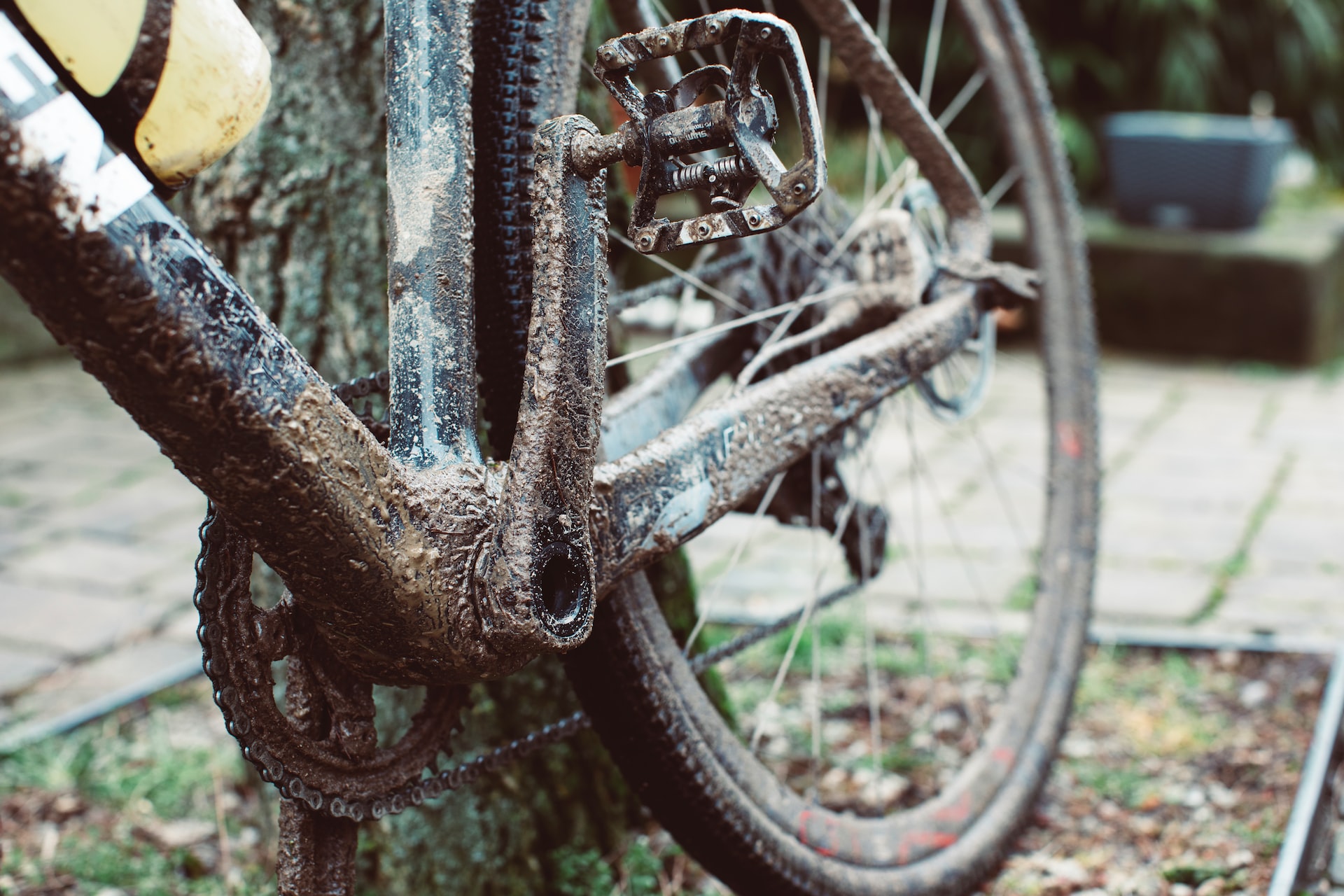 Image of a dirty bike.
